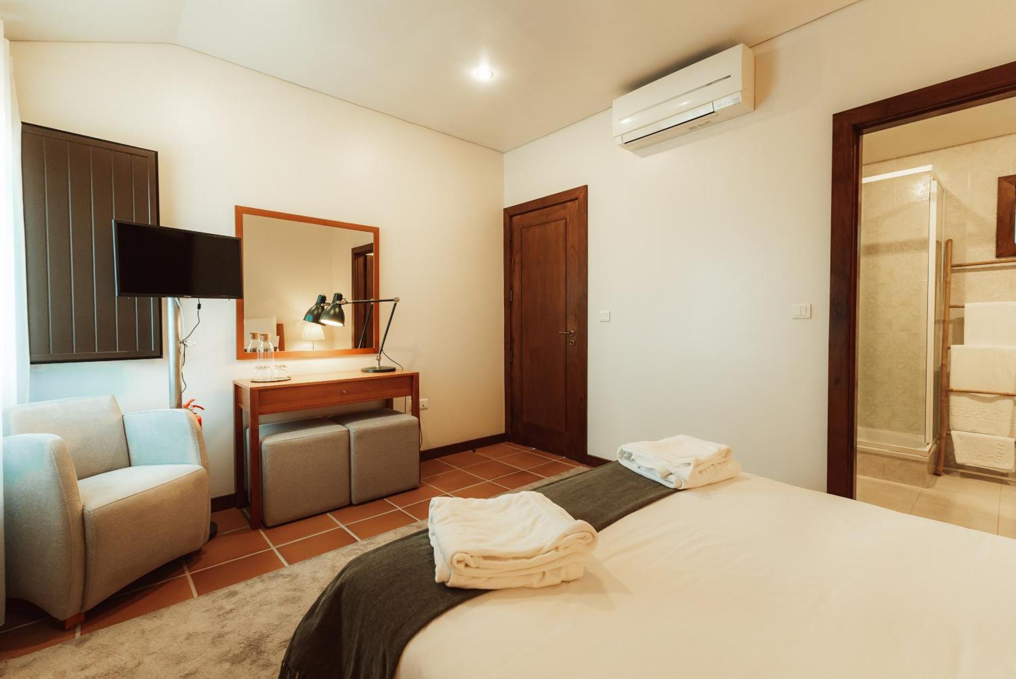 Quinta Da Eira Do Sol Villa กิมาไรส์ ภายนอก รูปภาพ